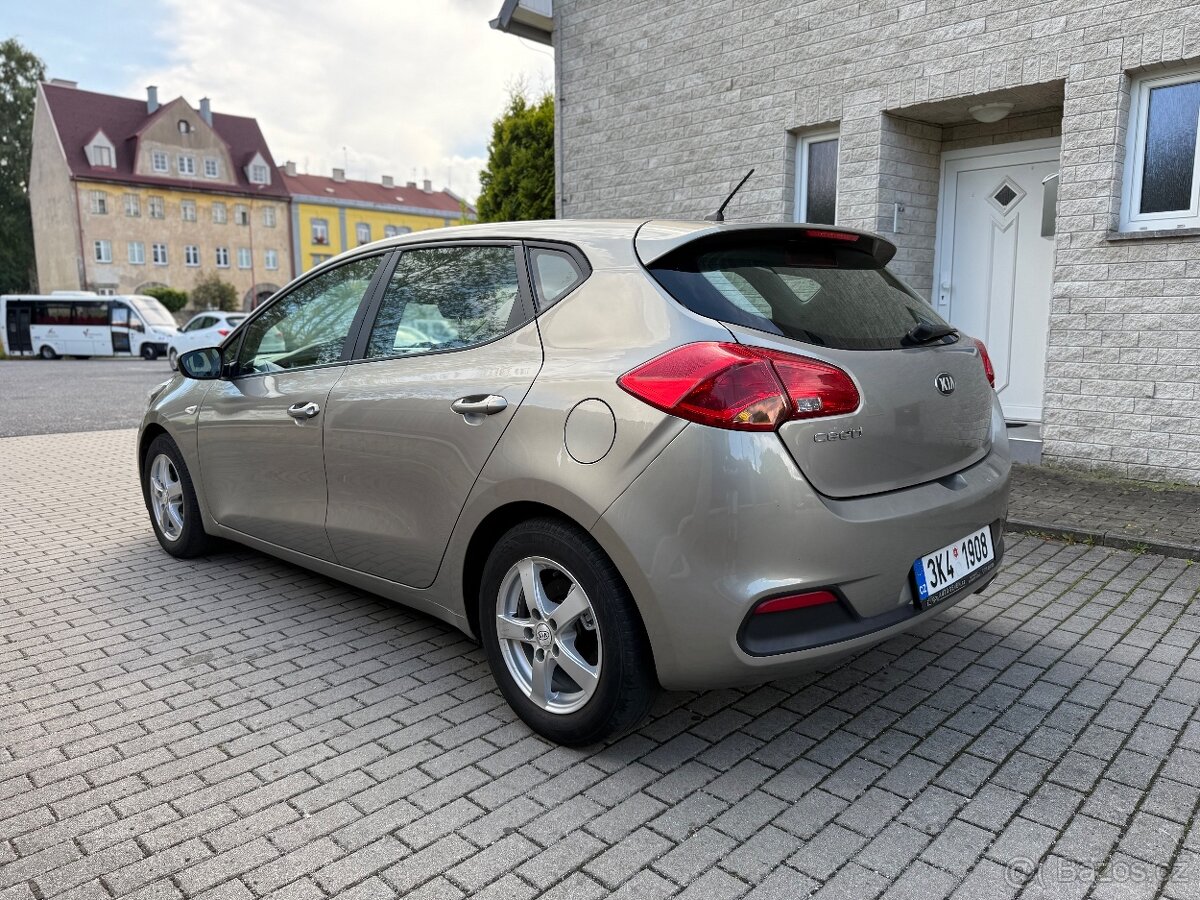 KIA CEED 1,4 CVVT 73KW COOL,1. MAJITEL,ČR,NOVÁ STK - 4
