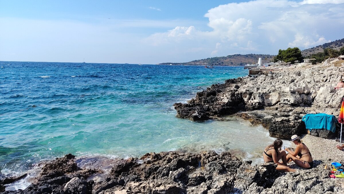 Prodej vily se čtyřmi apartmány ,Ksamil,Albánie - 4