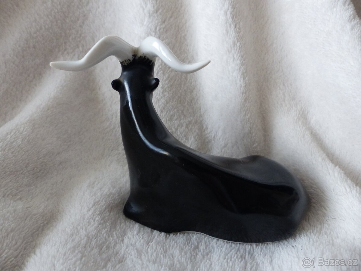 Brusel Kozoroh L.Meszaros Royal Dux 1960 100%stav - 4