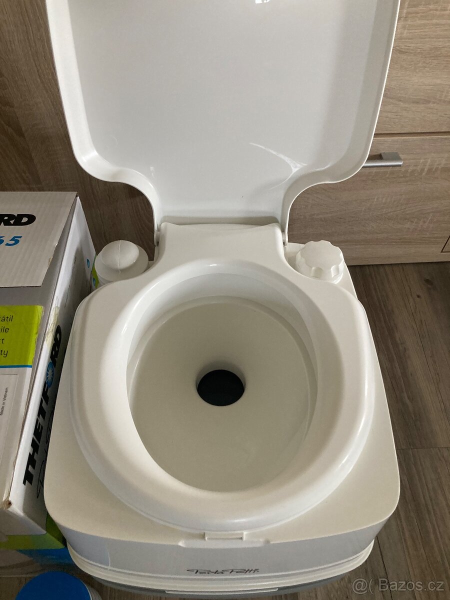 Přenosné WC THETFORD PORTA POTTI QUBE 165 - 4