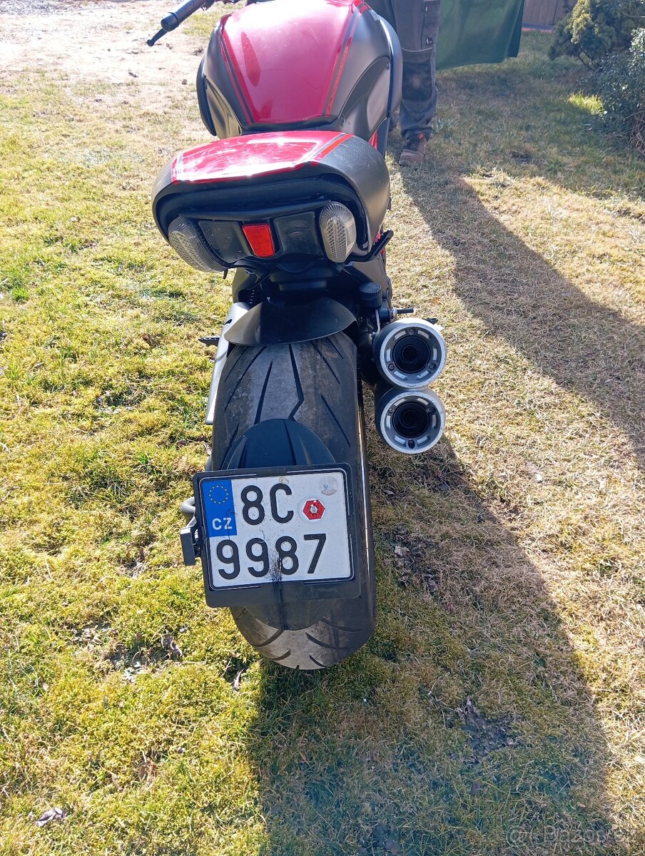 Ducati Diavel - 4