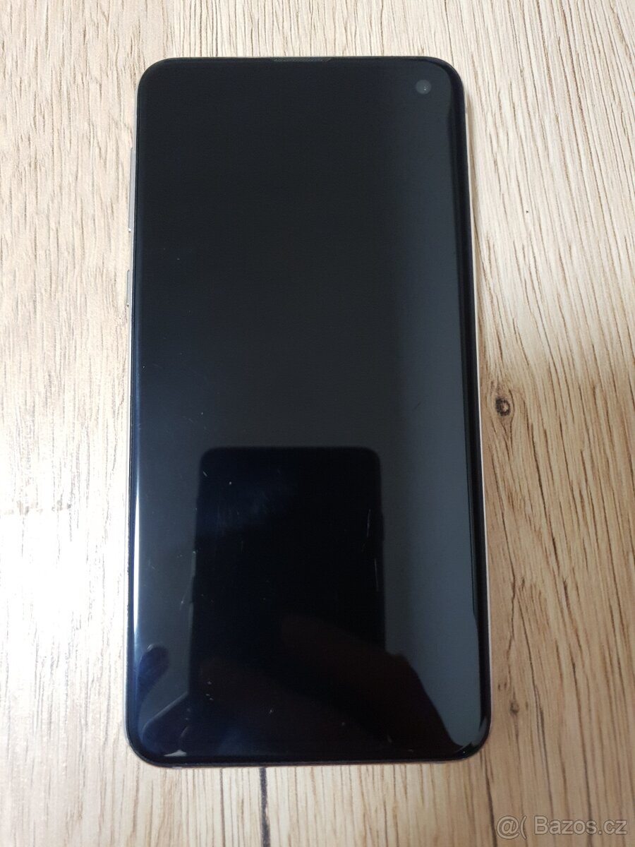 Samsung galaxy S10e - 4