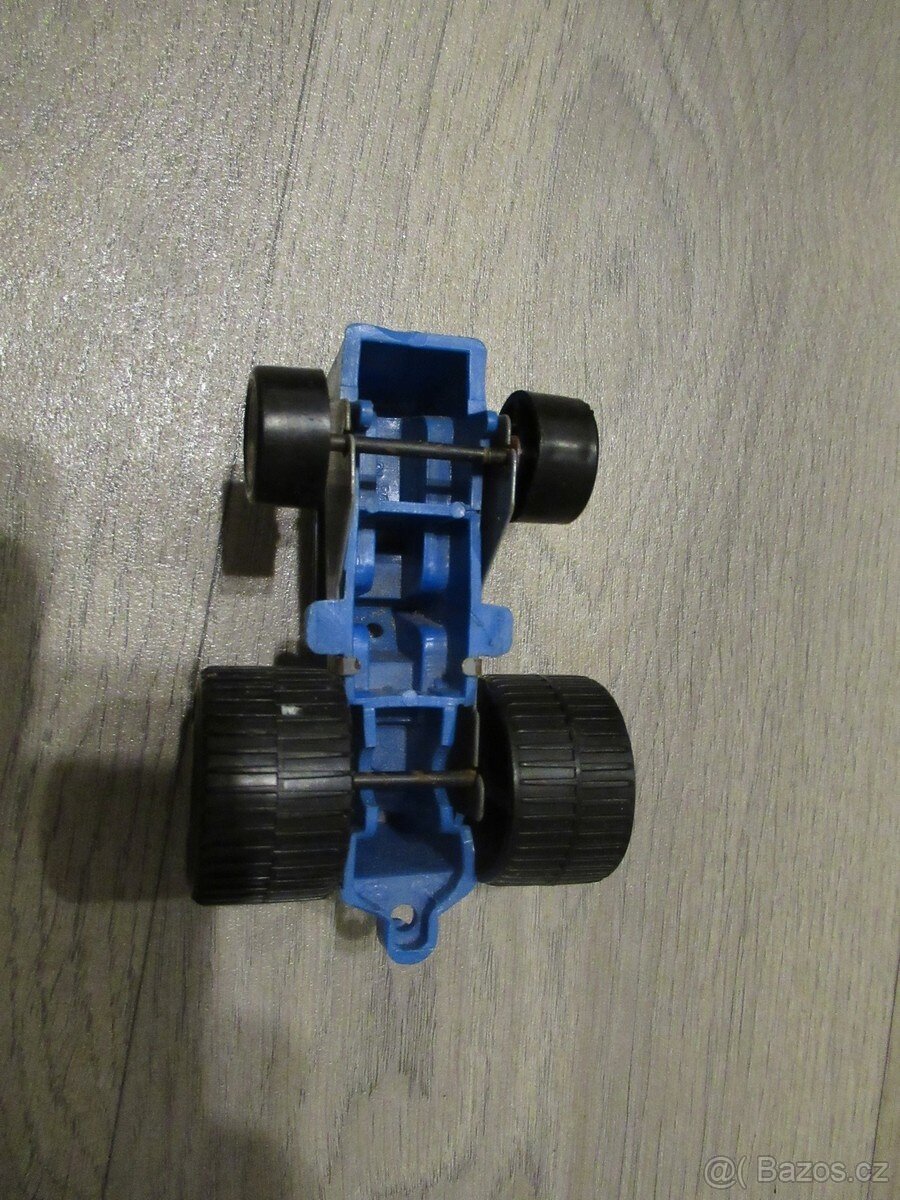 Starý traktor - kov/plast - 4