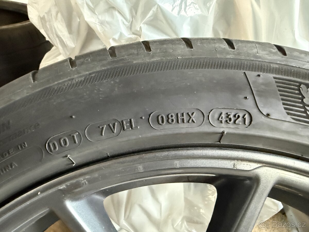 Sada kol Tesla Model 3 R18 - 4