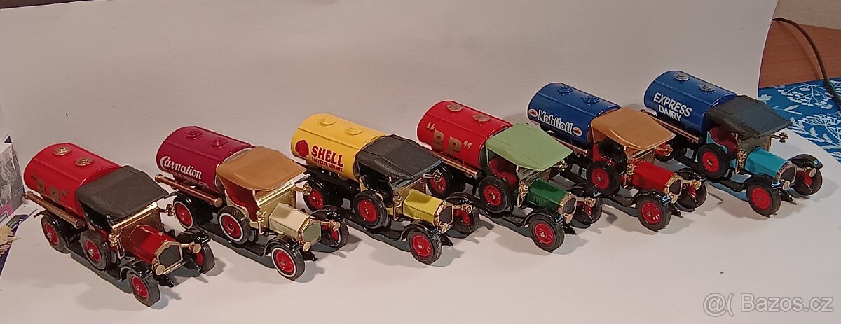 Matchbox Yesteryear Y-13 Crossley Tanker - 4