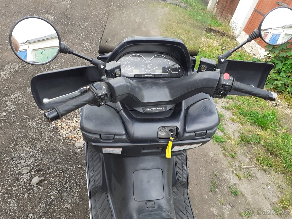 Suzuky Burgma 400 - 4