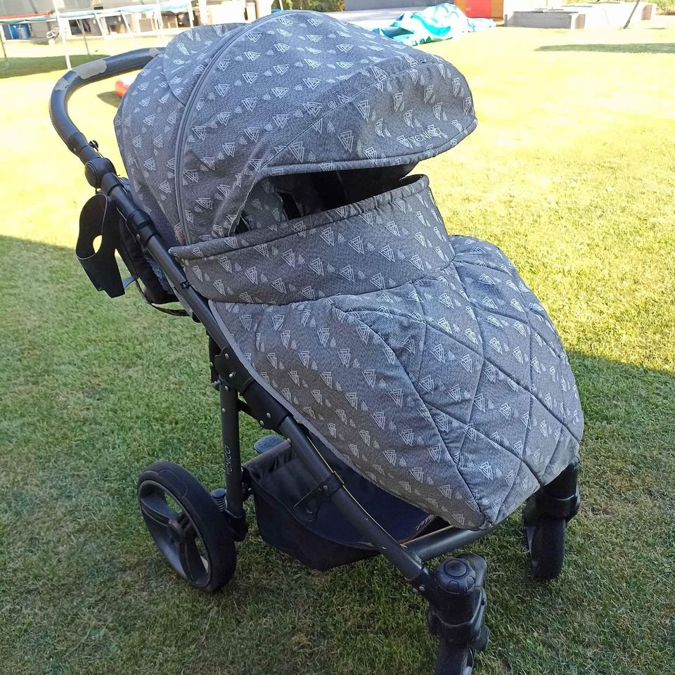 Kočárek Venicci 3V - dvojkombinace - 4