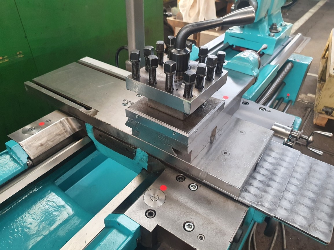 Soustruh hrotový SU 50 A /1000, 1500, 2000 - po GO - 4