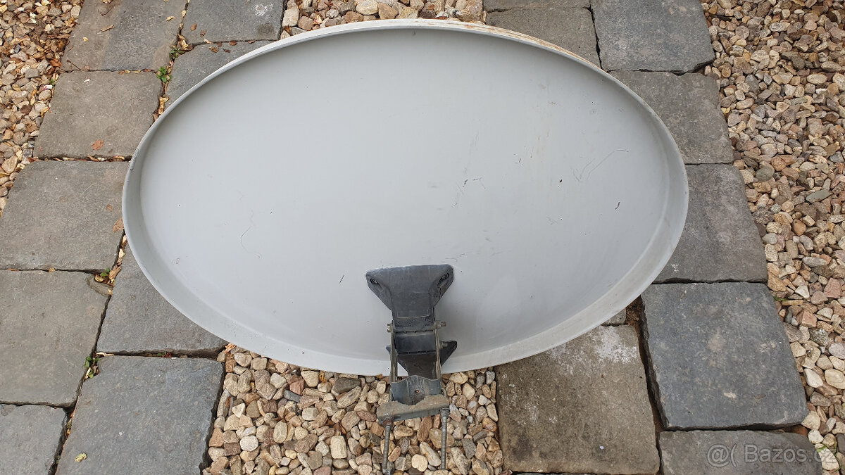 Satelitní anténa a přijímač - 4