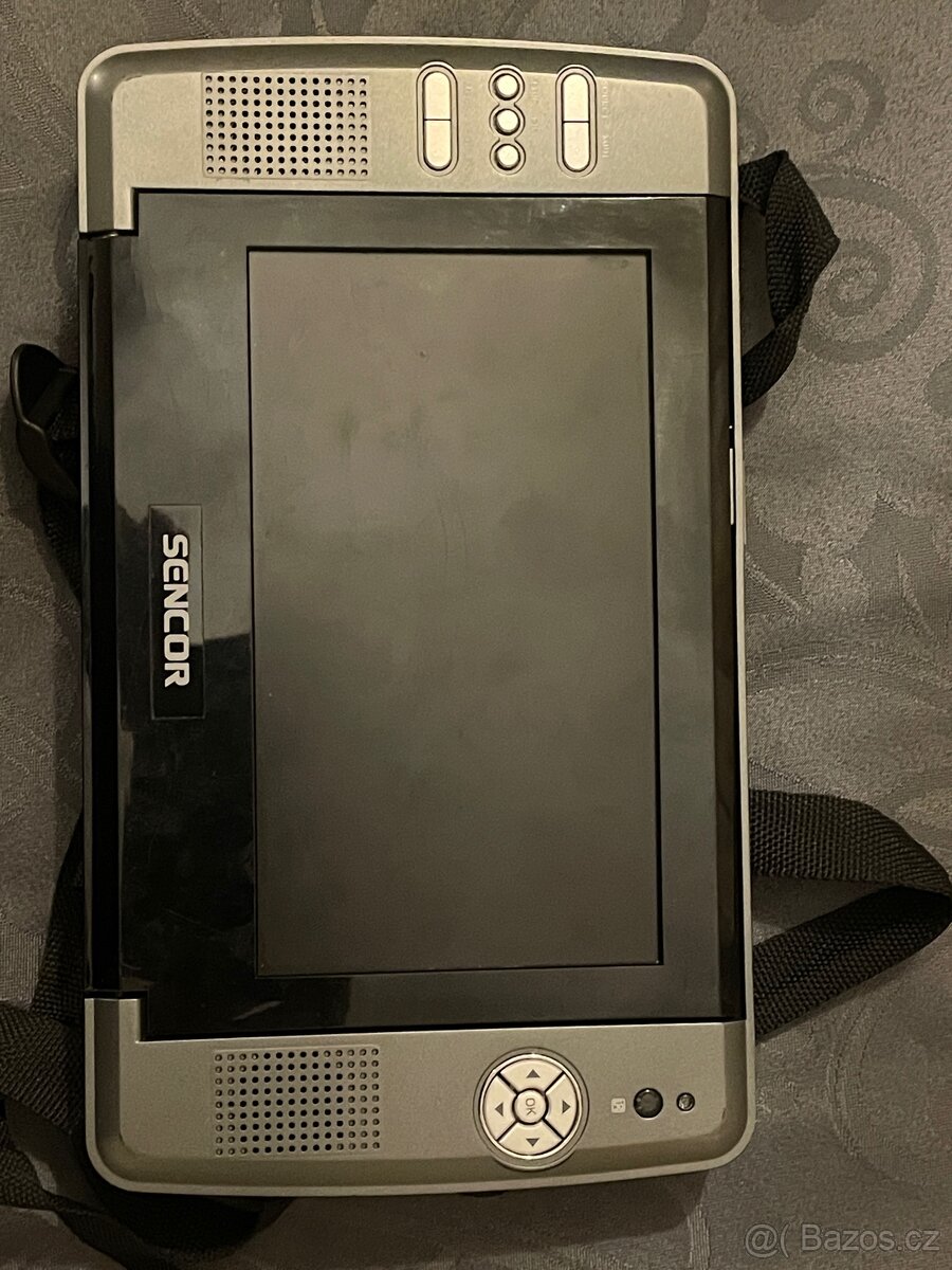 Přenosný DVD přehrávač do auta - 4