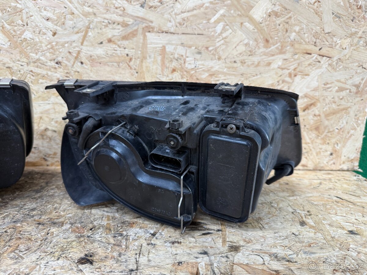 PŘEDNÍ SVĚTLA VW BORA - 4