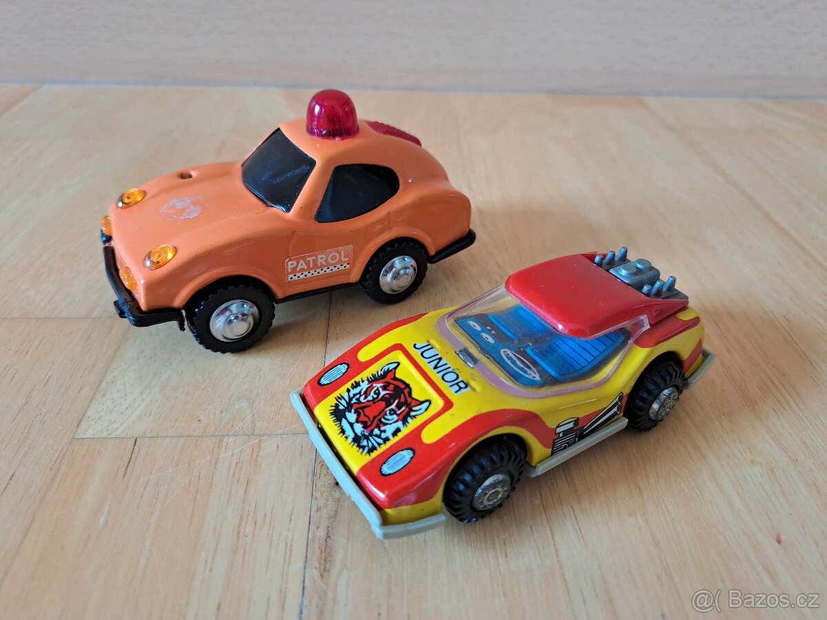 Retro staré hračky auta, raketa 80. léta - 4