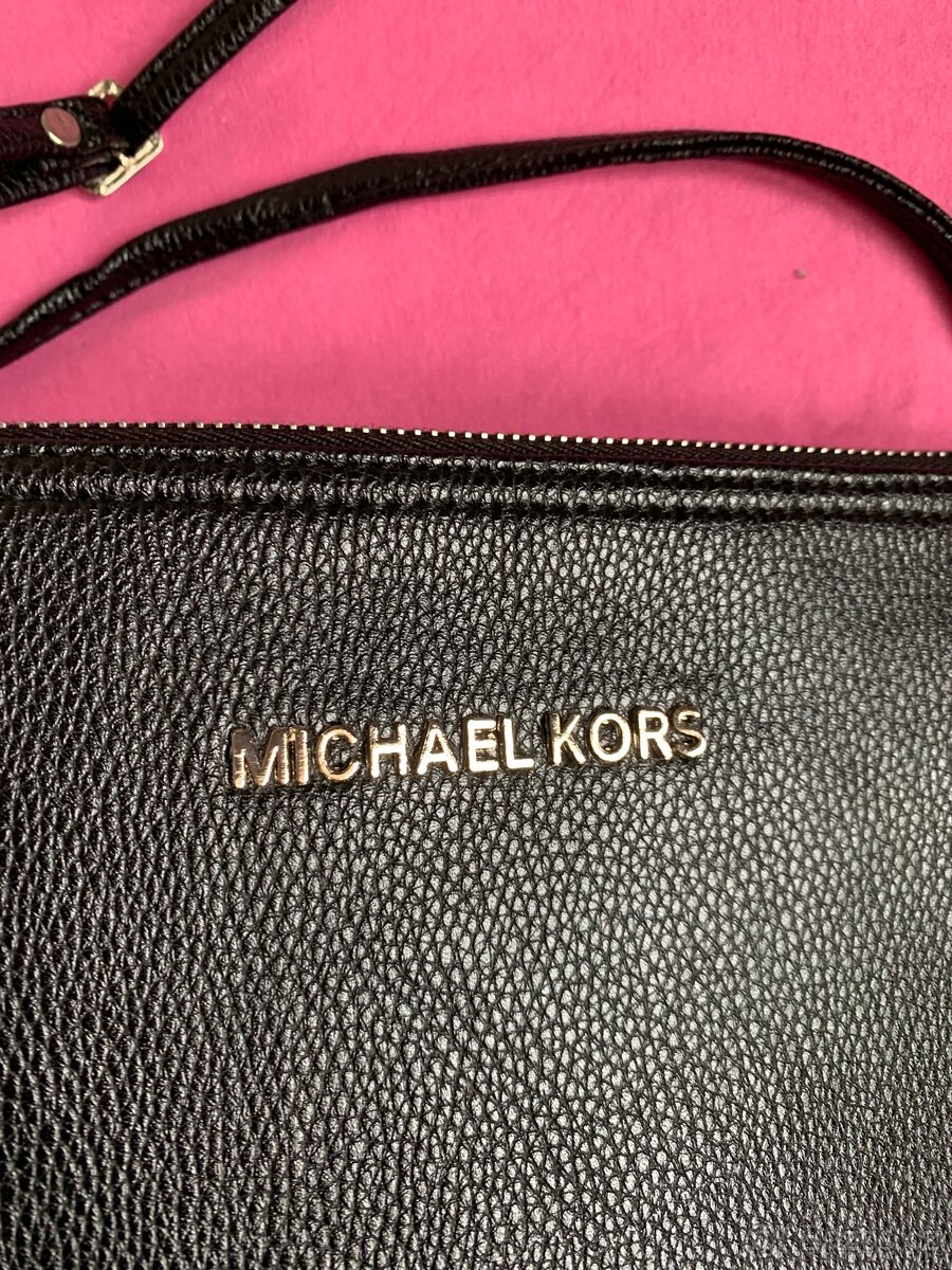 Krásná cerna kabelka Michael Kors Nová - 4