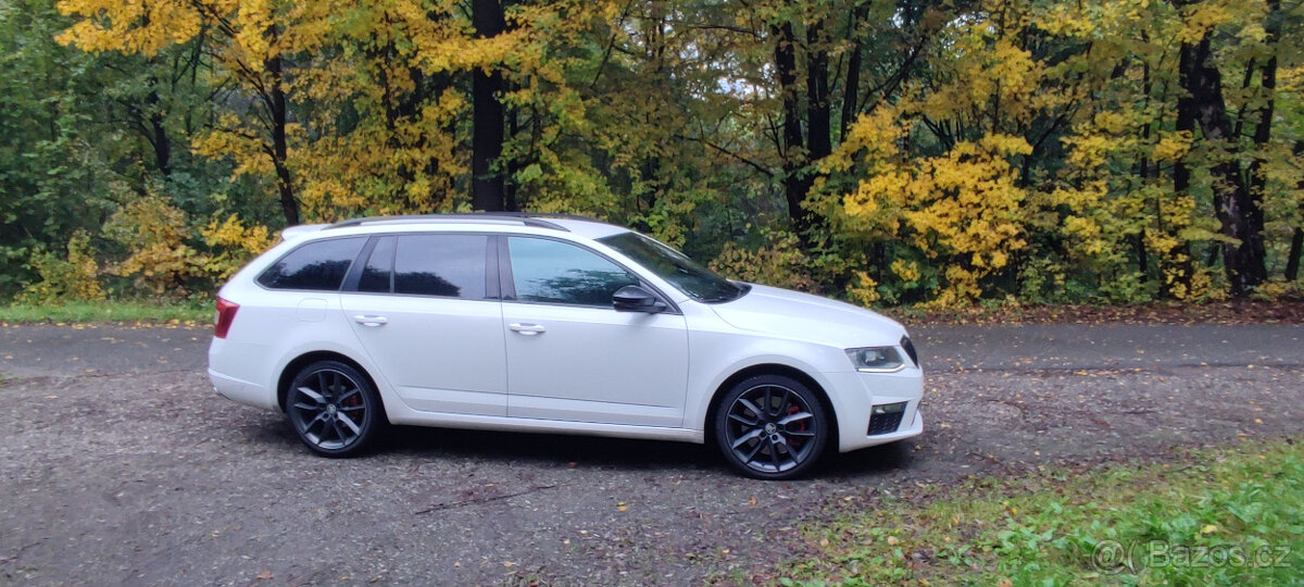 Také na splát.ky Škoda Octavia combi III RS 2.0TSI 162kW - 4