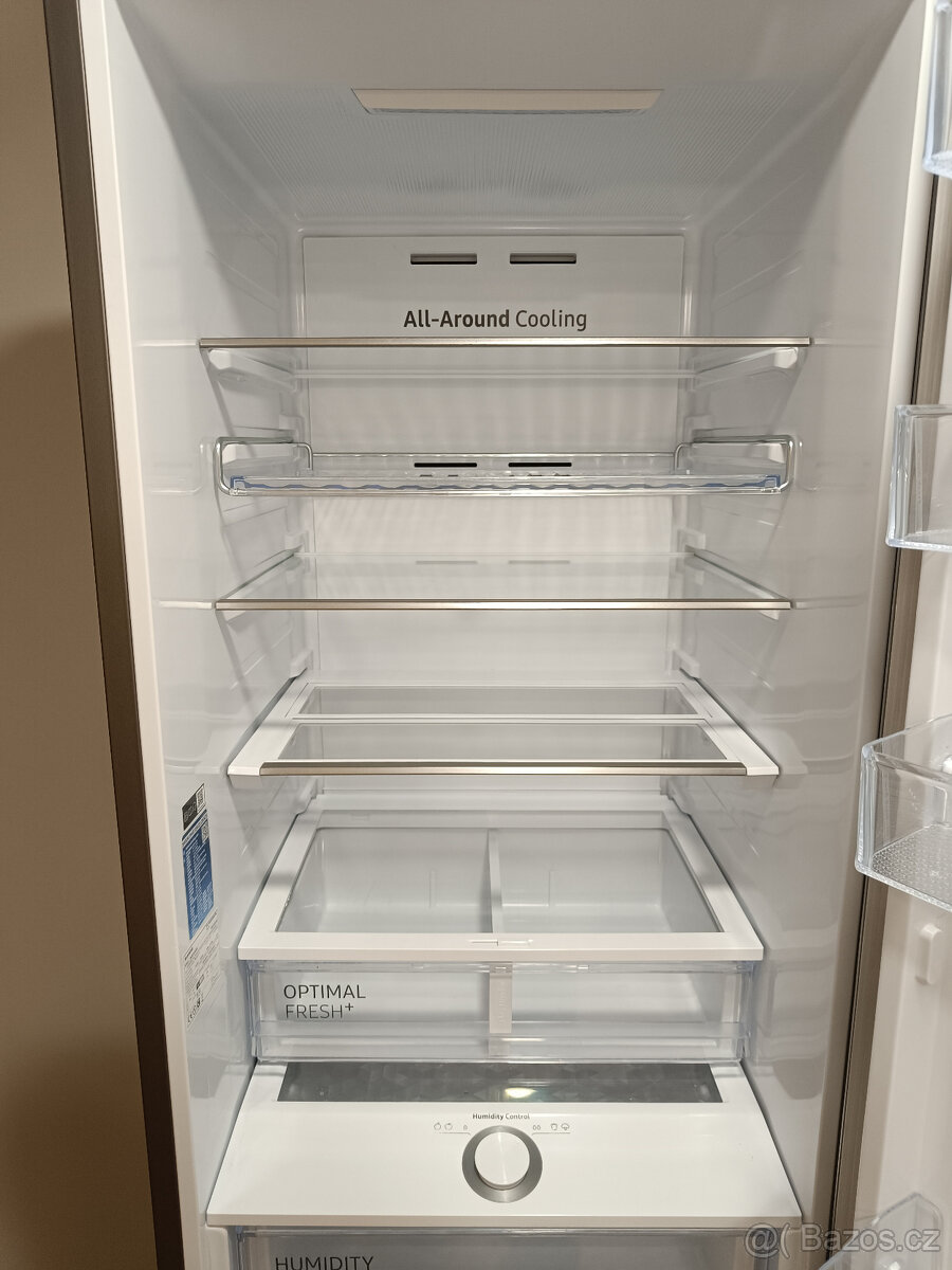 Chladnička s mrazničkou Samsung RB38T676CS9 203cm pův.c.19k - 4