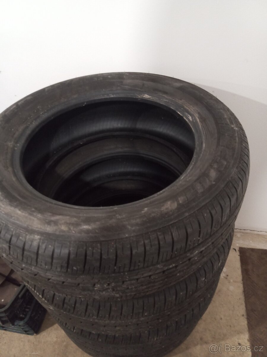 Letní pneu Bridgestone 235/60/18 - 4
