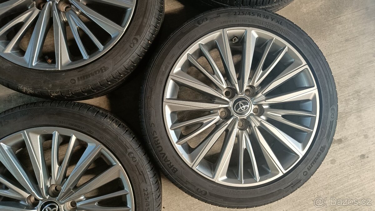 Komplety Toyota Avensis - 4