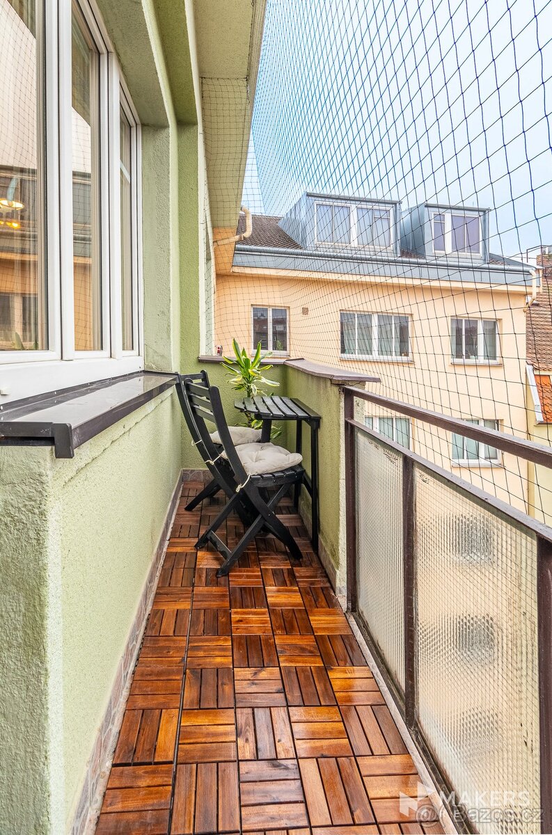 Prodej stylového bytu 3+1 s balkonem, 77 m², Praha 10 – Vršo - 4