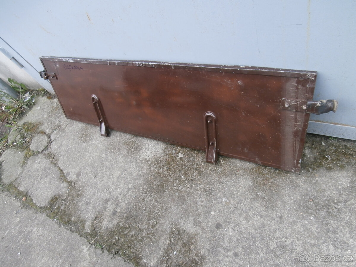 Přívěsný vozík - pouze zadní čelo použité za 400 kč - 4