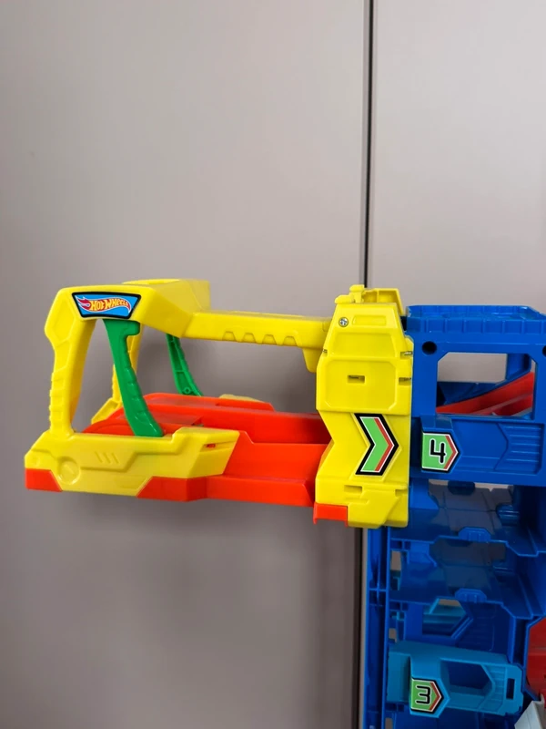 Prodám Hot wheels garáž s drakem - 4