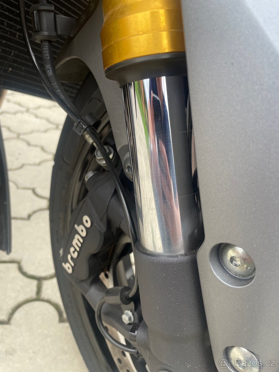 Suzuki gsx-s 1000 - 4