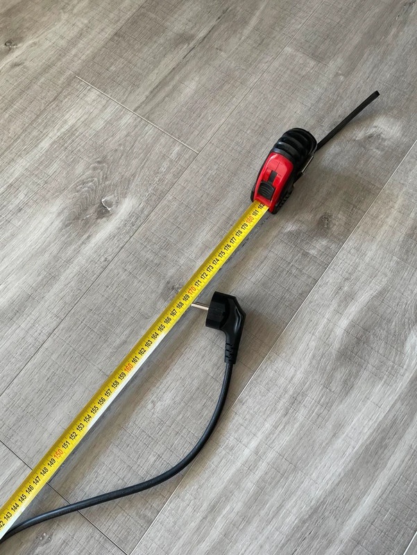 Napájecí kabel 1,8 m do PC / monitoru - 4