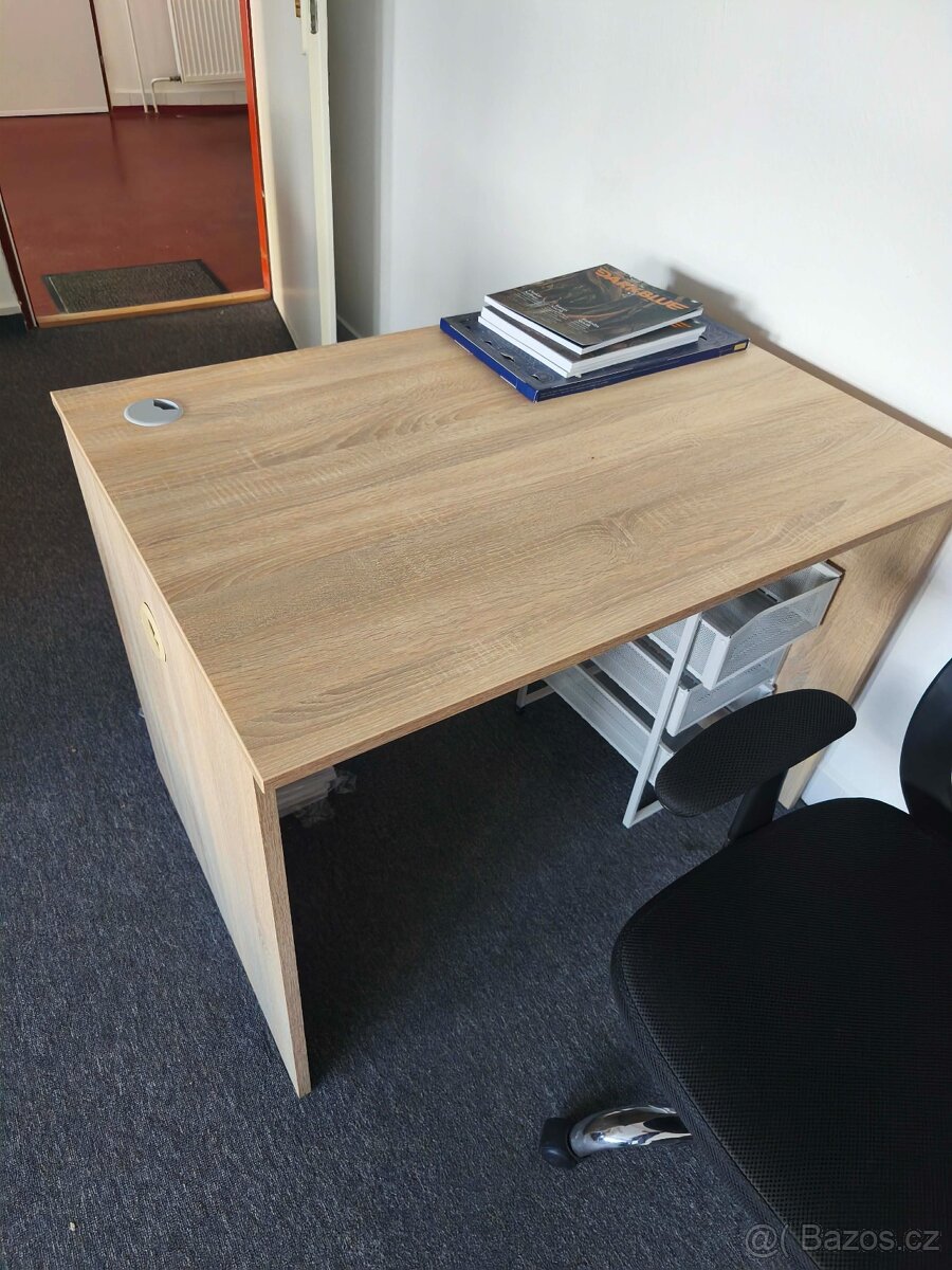 Kancelářské stoly a židle - 4