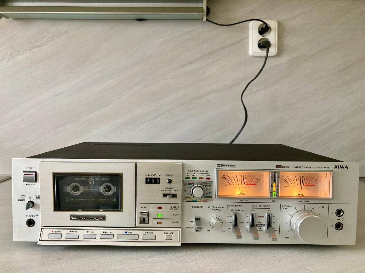 Aiwa M 700 - 3 head TOP - 4