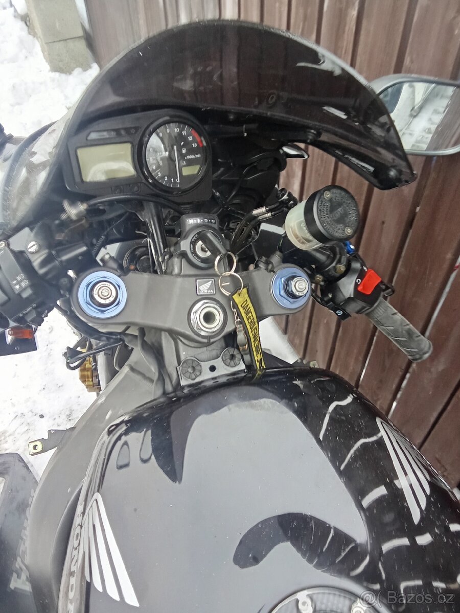 Honda CBR 954RR SC50 - 4