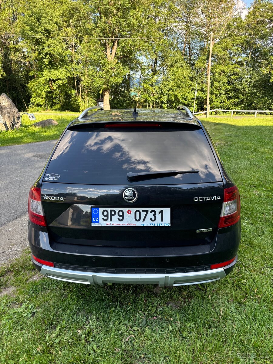 Škoda Octavia Scout - 4