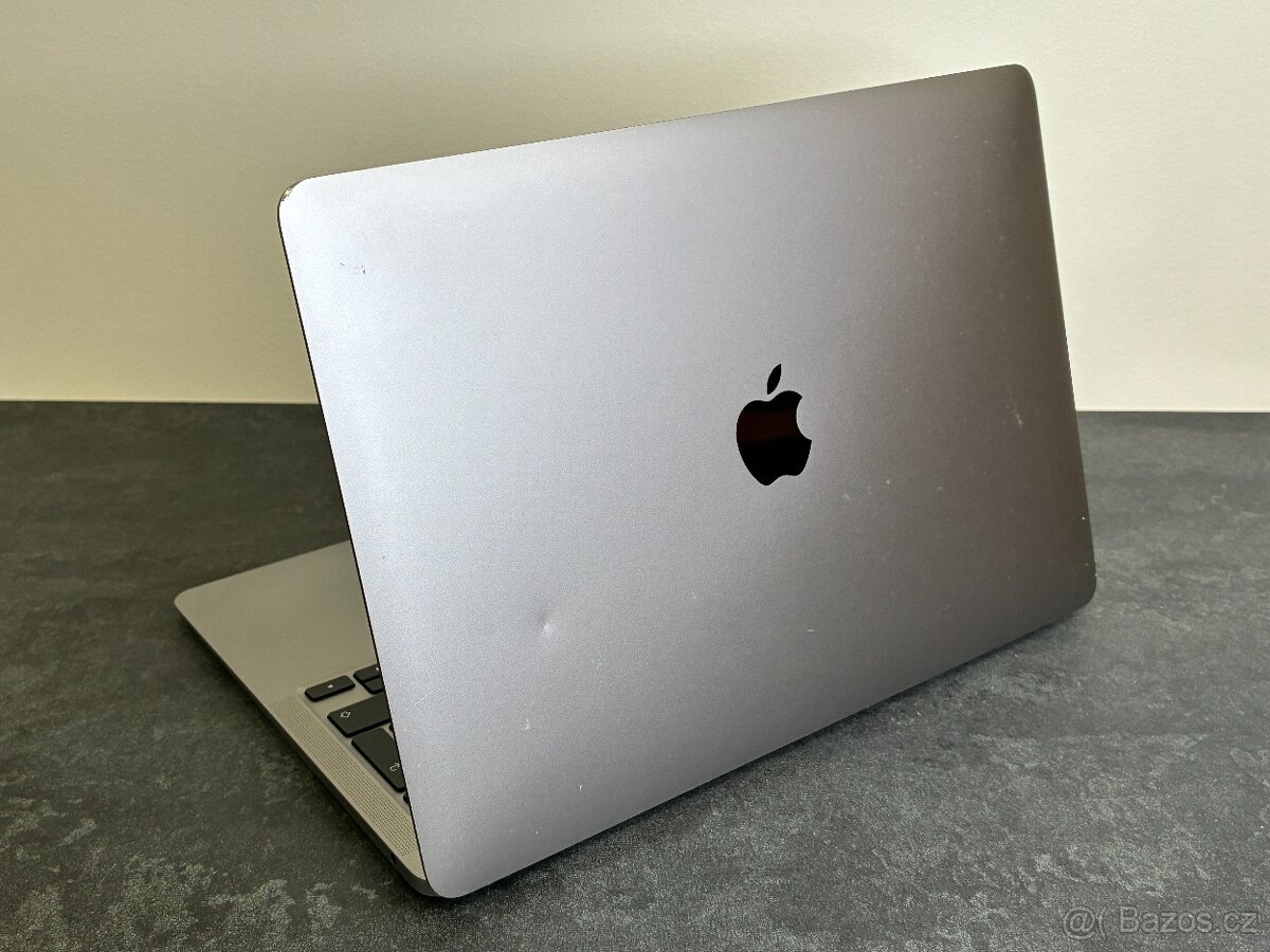 MacBook Air 13'' 2020 / i5 / 8GB / 256GB SSD - DPH - 4