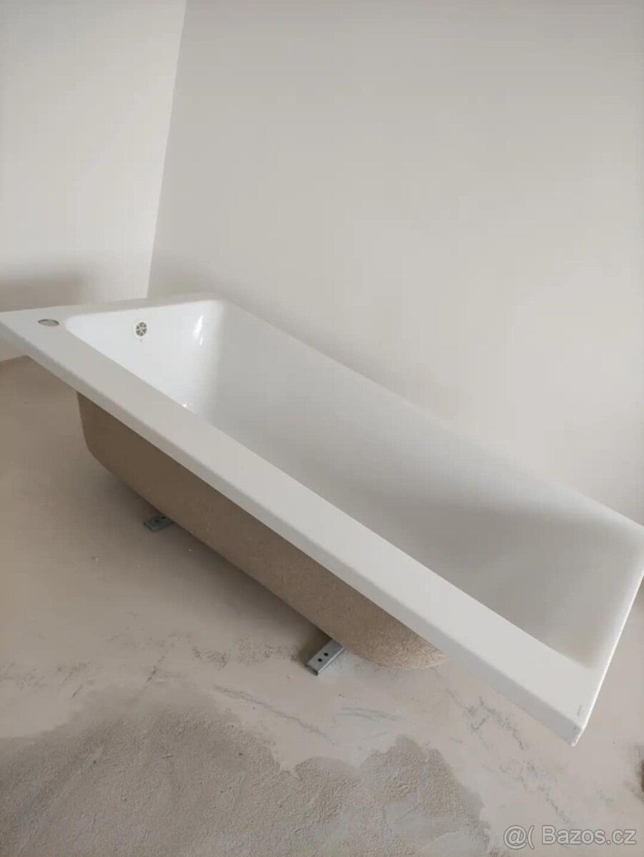Zánovní akrylátová vana - 4