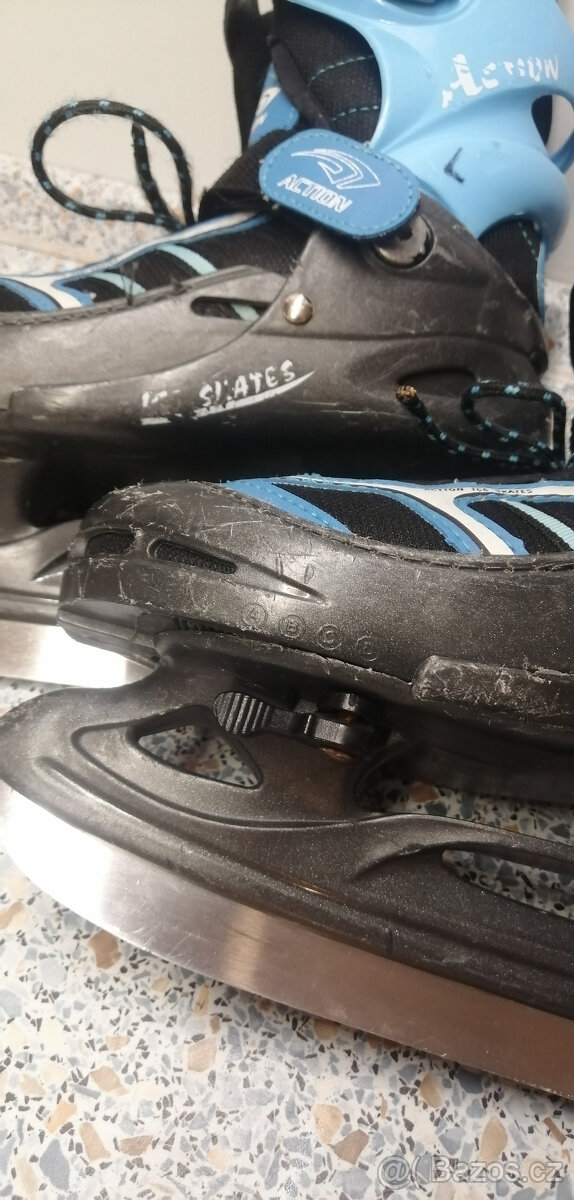 Dětské lední brusle nastavitelné, 4 velikosti 30-33 - 4