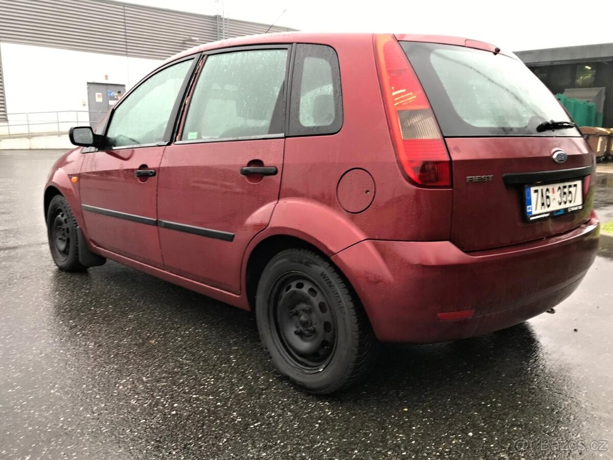 FORD FIESTA 1.6i 2003, 5.dveří, ČR, ZIM.PNEU, NOVÁ STK 2027 - 4