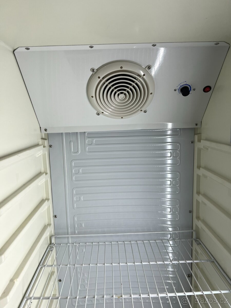 PROSKLENÁ LEDNICE HSC 360 GASTRO,CHLADNIČKA - 4