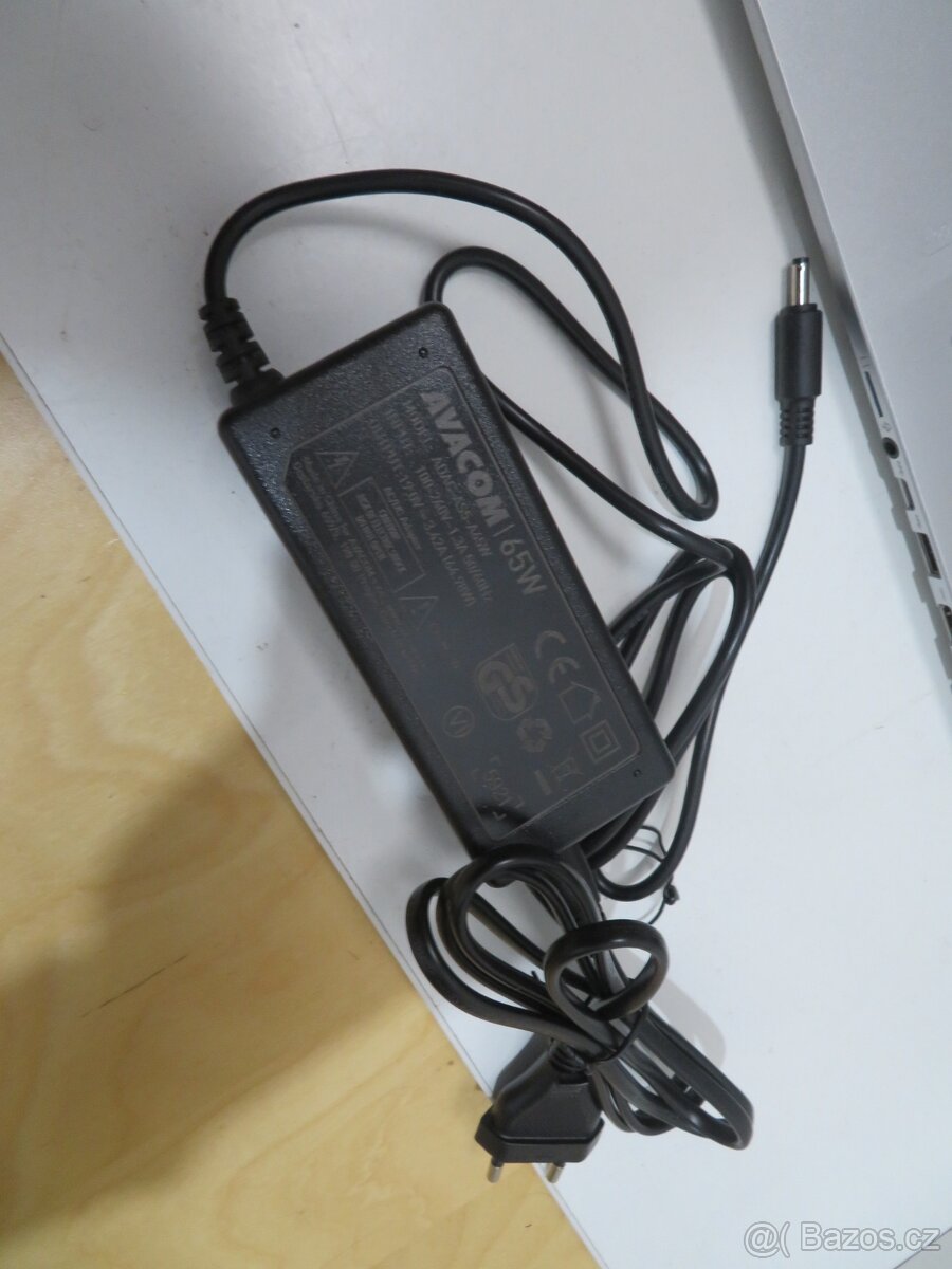 Notebook Asus VivoBook 15 OLED (K513EA-OLED2429W) - 4