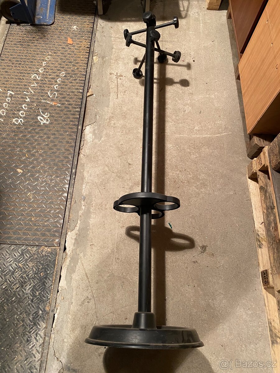 Věšák kovový, dřevěný, více kusů - 4