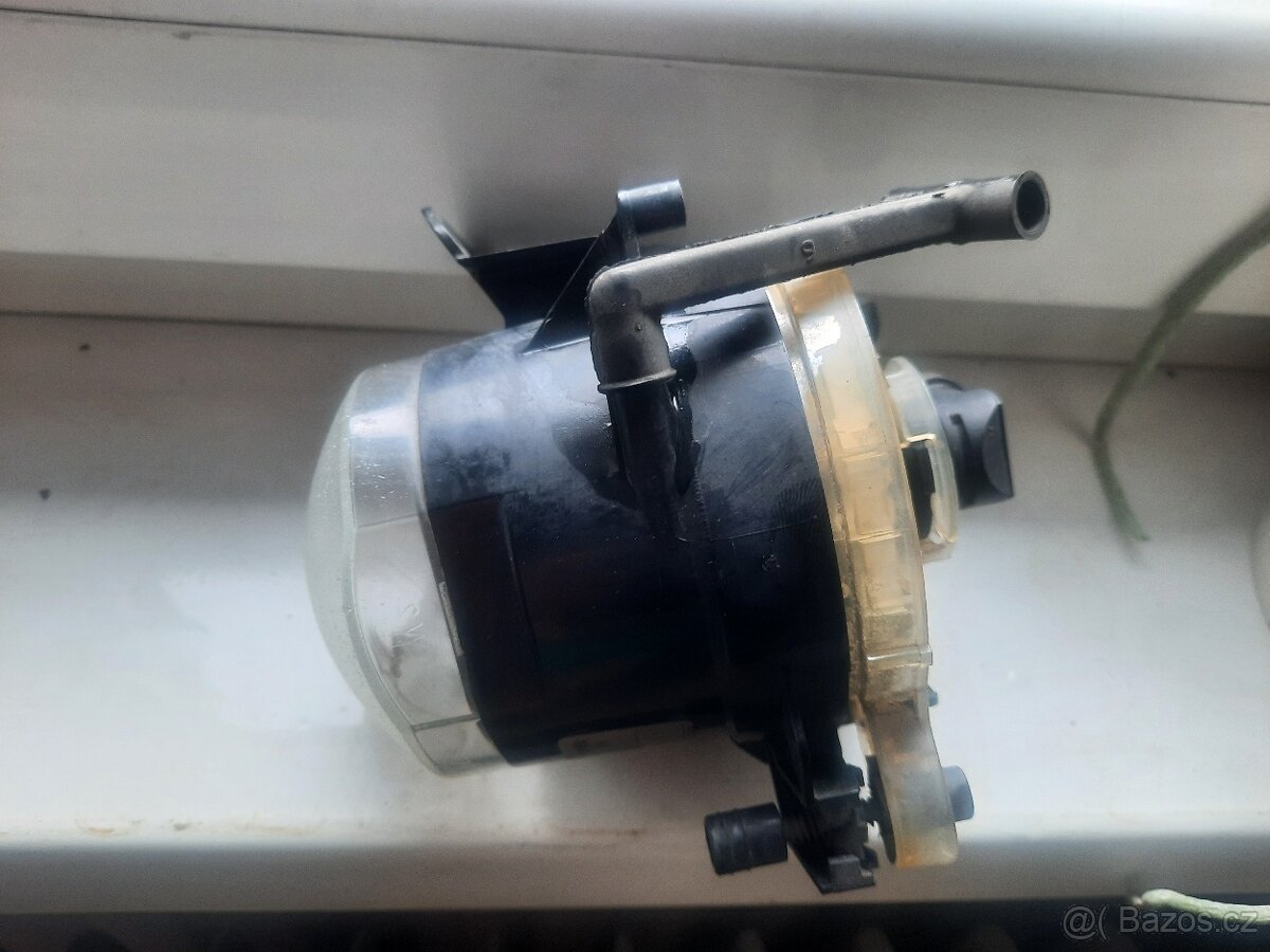 Prodám přední mlhové světlo BMW E 60 E 61 - 4