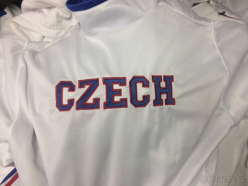 Sportovní bundy na zip - 4