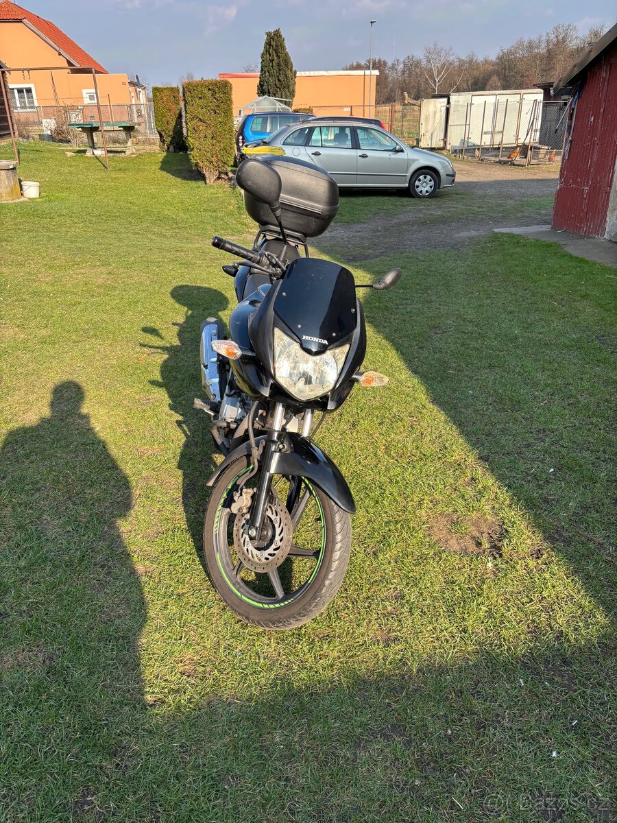 Honda cbf125 - 4