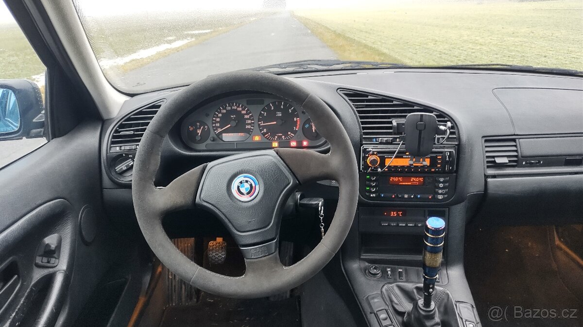 BMW e36 316i Touring - 4