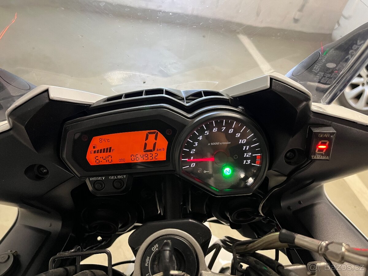 Yamaha fz1 - 4