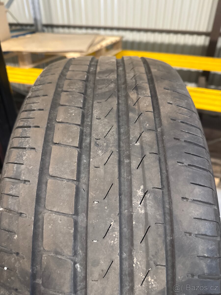 Sada letnich pneu 235/55R18 - 4