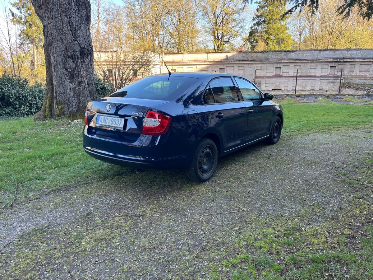 Škoda Rapid 1.6 🚘 - 4