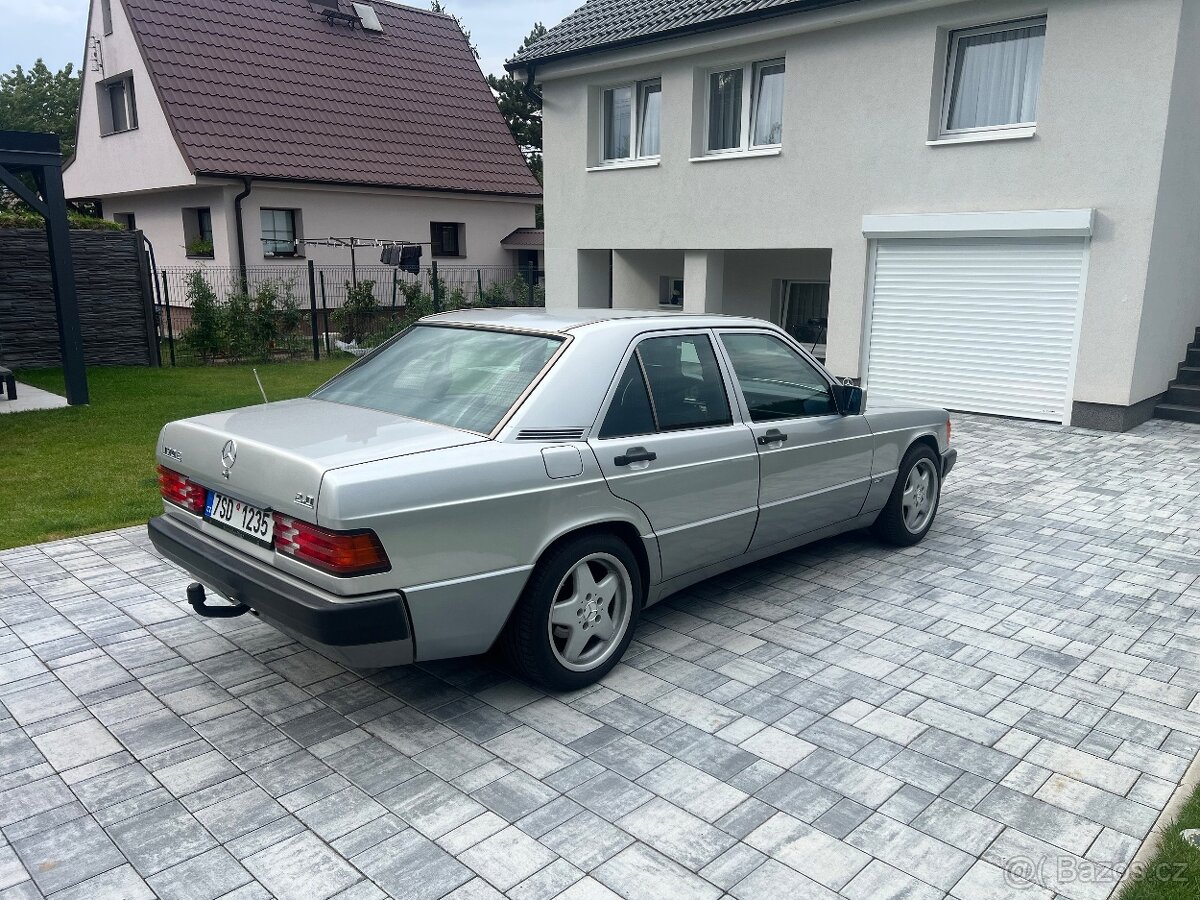 Mercedes 190E 2.0 Automat - 4