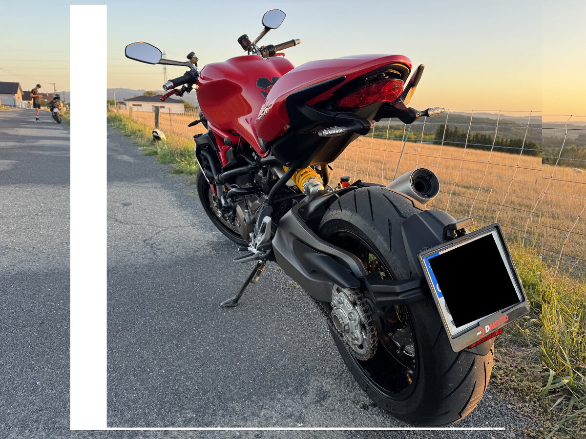 Ducati Monster 1200 - 4