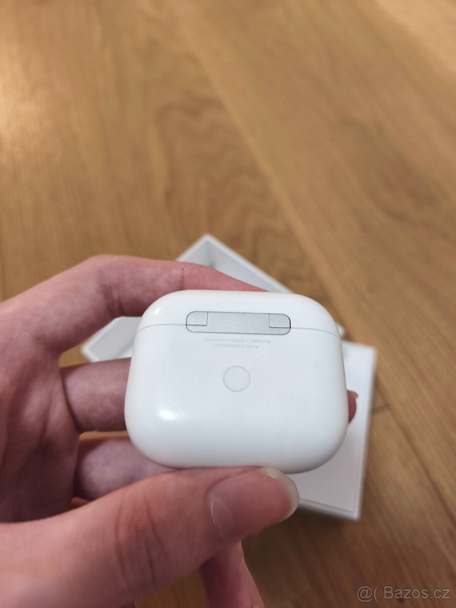Airpods 3. generace - 4