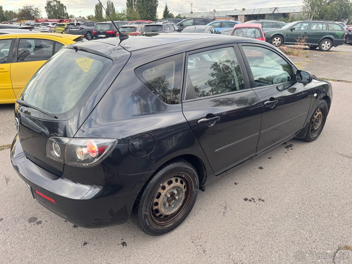 Mazda 3 2008 1.4 benzín - 4