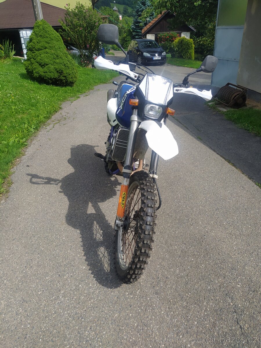 Suzuki DR