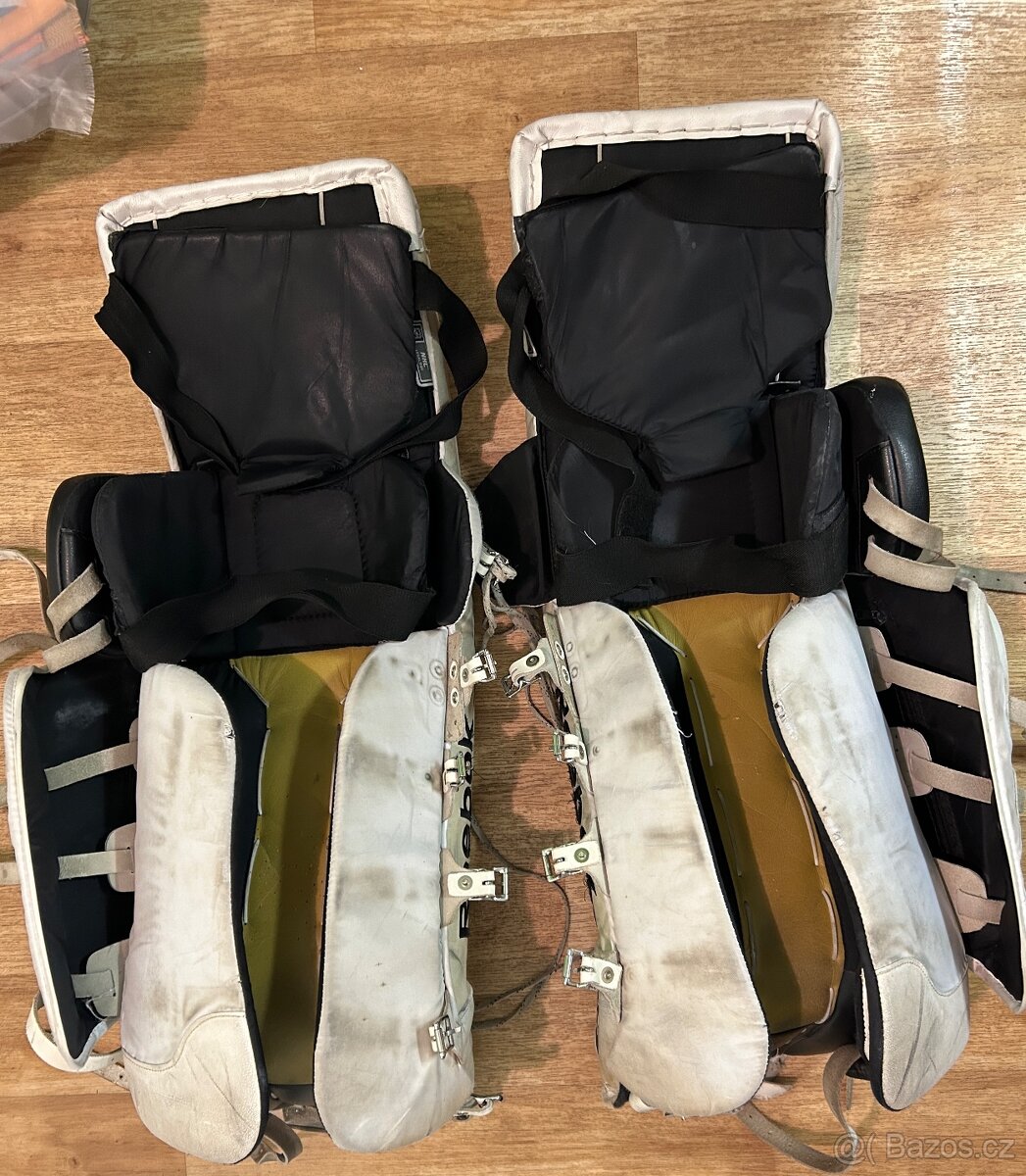 Hokejové betony Reebok – vel. 35+2 - 4